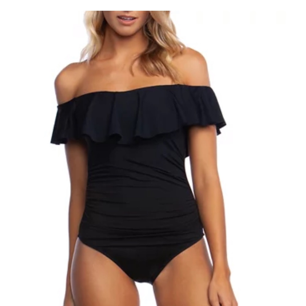 Black bodysuit / off the shoulder / swimsuit